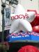 macy's welcomes visitors.jpg - 2004:08:29 14:20:23