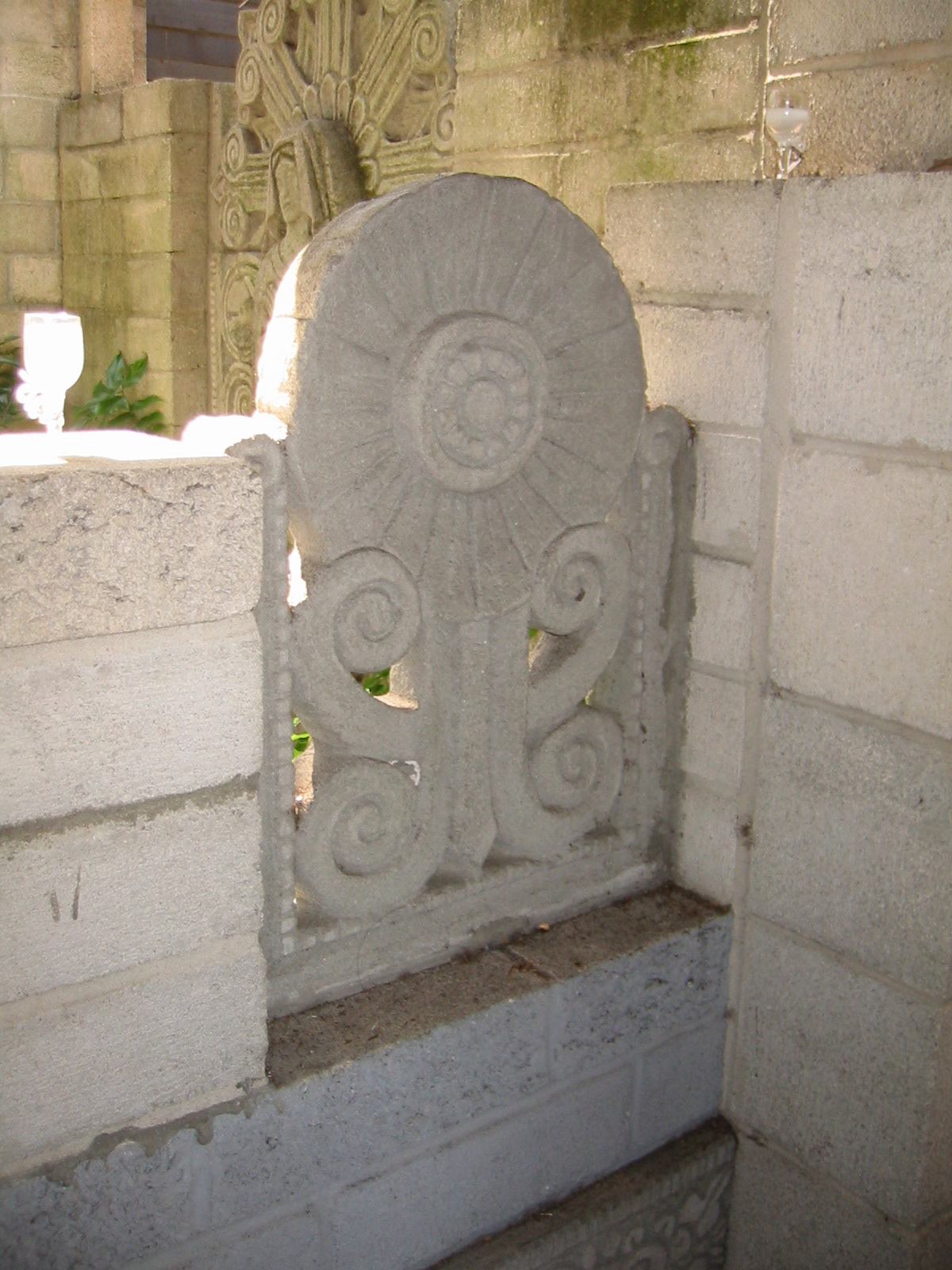* Image 9